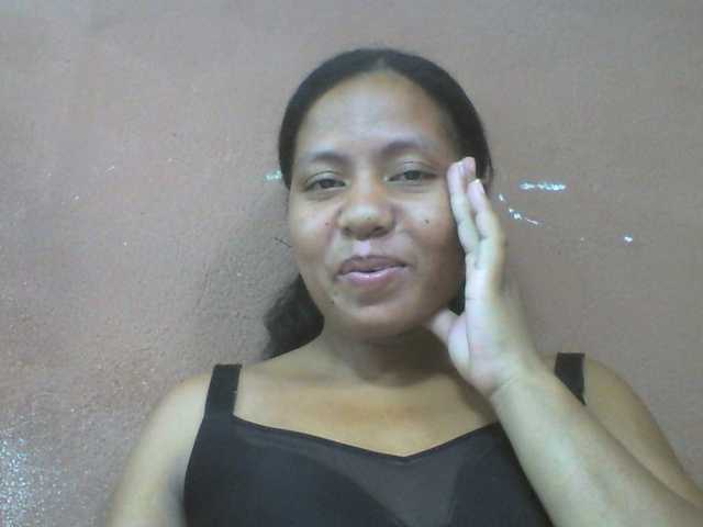 Tharcile live cam on BongaCams