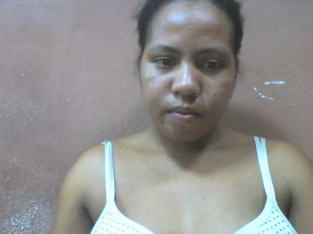 Tharcile live cam on BongaCams