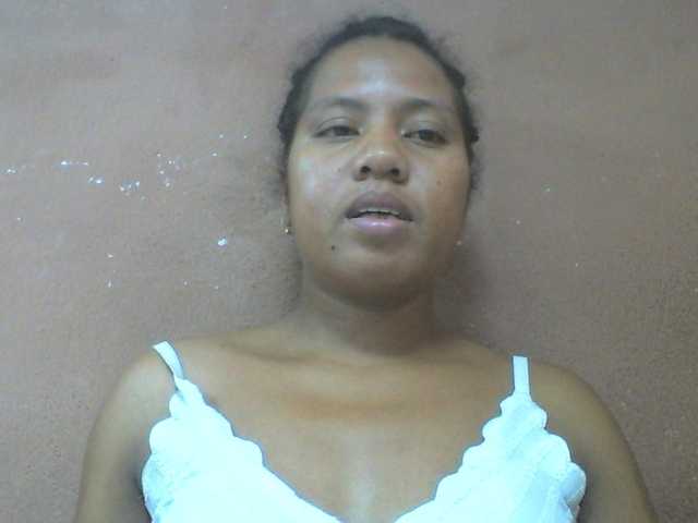 Tharcile live cam on BongaCams
