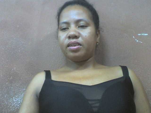 Tharcile live cam on BongaCams