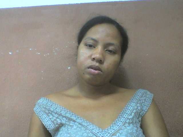 Tharcile live cam on BongaCams