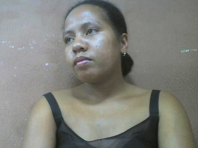 Tharcile live cam on BongaCams