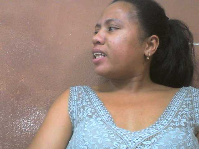 Tharcile live cam on BongaCams