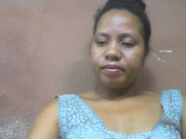 Tharcile live cam on BongaCams