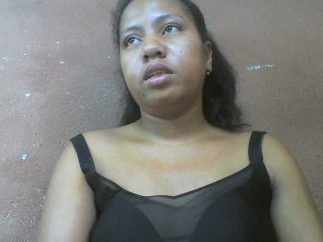Tharcile live cam on BongaCams