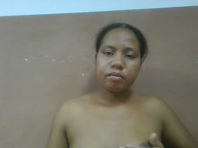 Tharcile live cam on BongaCams
