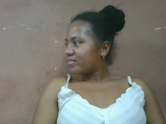 Tharcile live cam on BongaCams