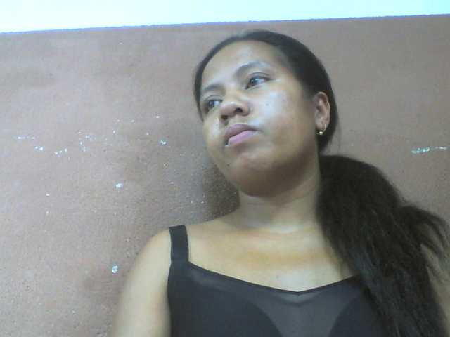 Tharcile live cam on BongaCams