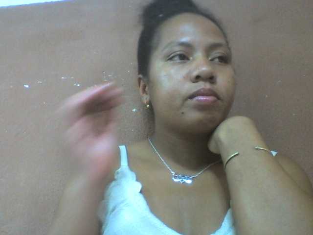 Tharcile live cam on BongaCams