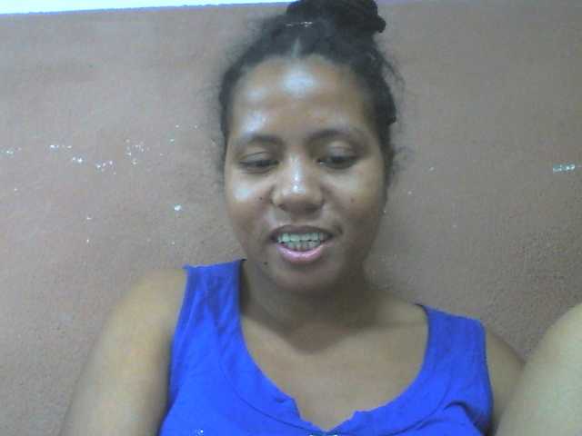 Tharcile live cam on BongaCams