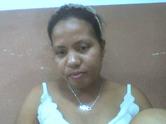 Tharcile live cam on BongaCams