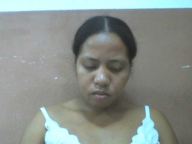 Tharcile live cam on BongaCams