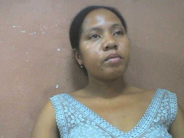 Tharcile live cam on BongaCams