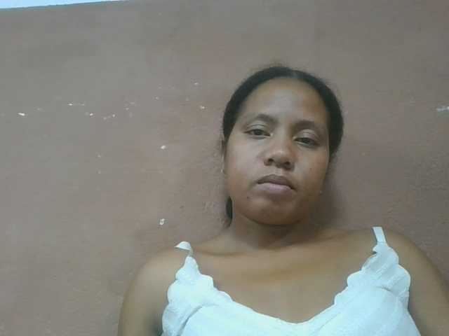 Tharcile live cam on BongaCams