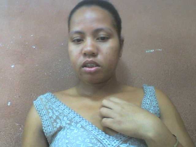 Tharcile live cam on BongaCams