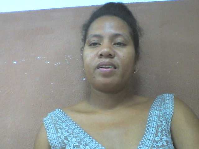 Tharcile live cam on BongaCams