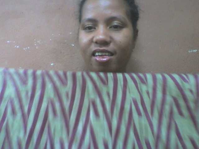 Tharcile live cam on BongaCams