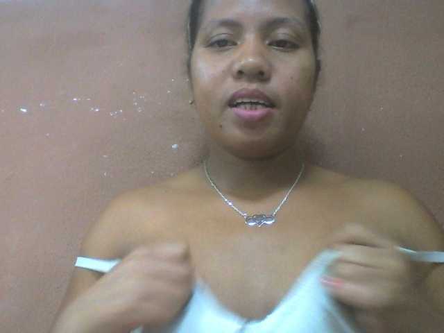 Tharcile live cam on BongaCams
