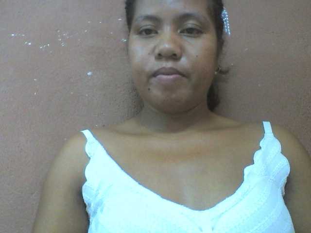 Tharcile live cam on BongaCams