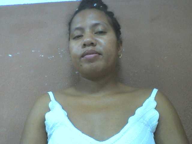 Tharcile live cam on BongaCams