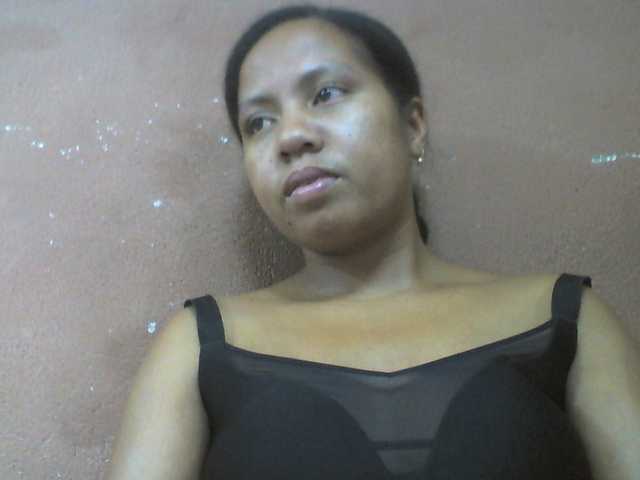 Tharcile live cam on BongaCams