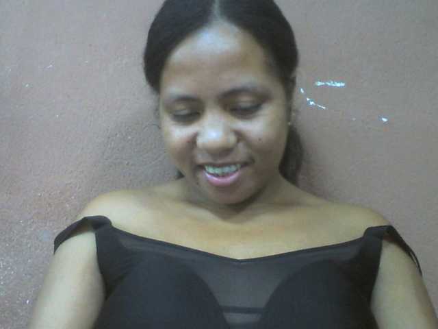 Tharcile live cam on BongaCams