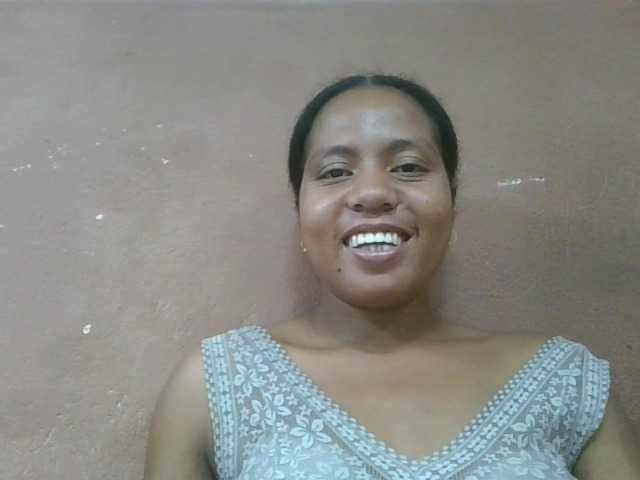 Tharcile live cam on BongaCams