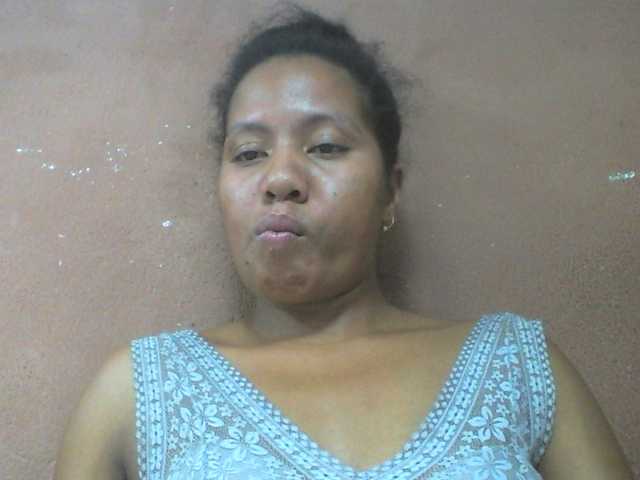 Tharcile live cam on BongaCams