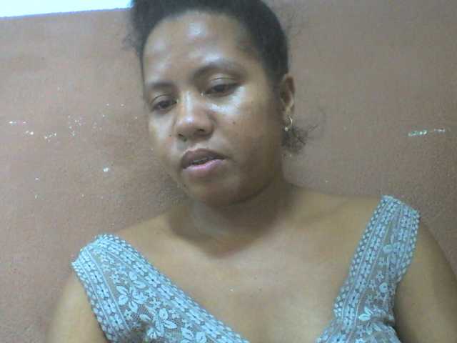 Tharcile live cam on BongaCams