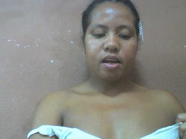 Tharcile live cam on BongaCams