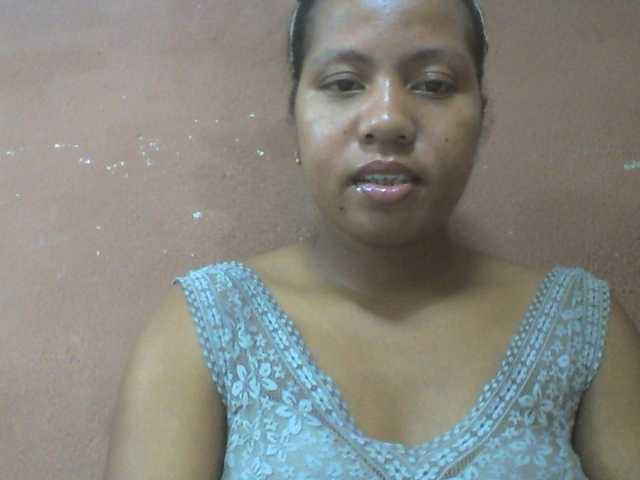Tharcile live cam on BongaCams