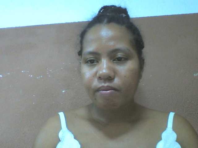 Tharcile live cam on BongaCams