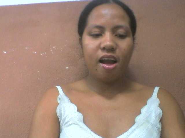 Tharcile live cam on BongaCams