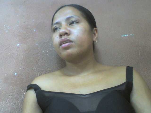 Tharcile live cam on BongaCams