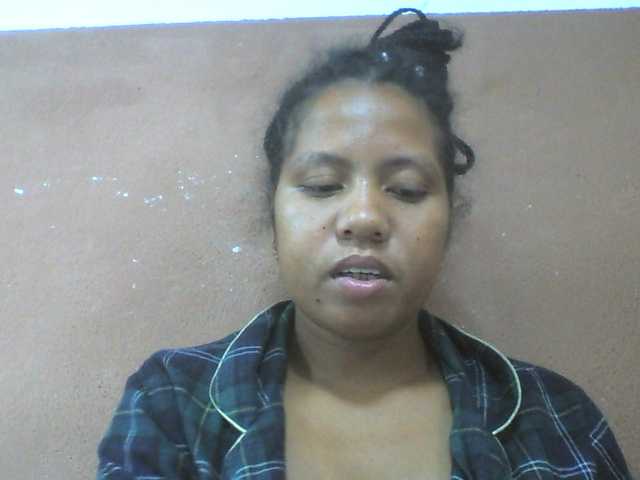Tharcile live cam on BongaCams