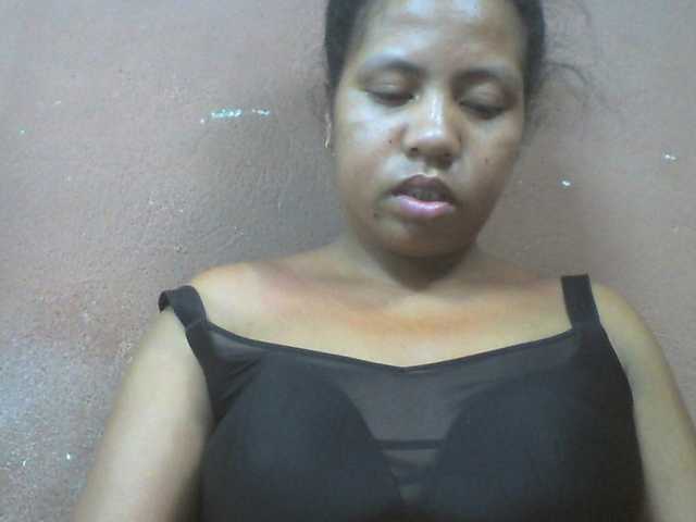Tharcile live cam on BongaCams
