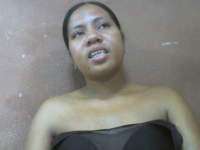 Tharcile live cam on BongaCams