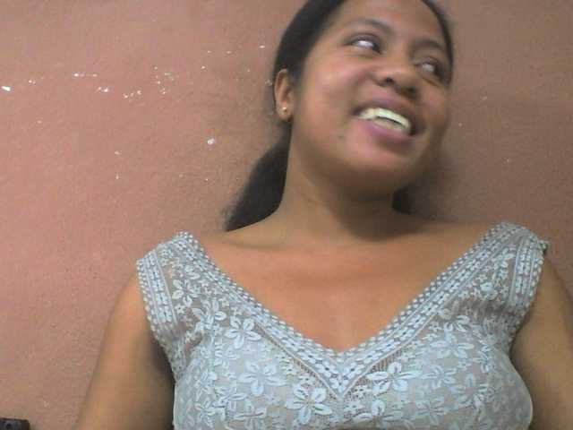 Tharcile live cam on BongaCams