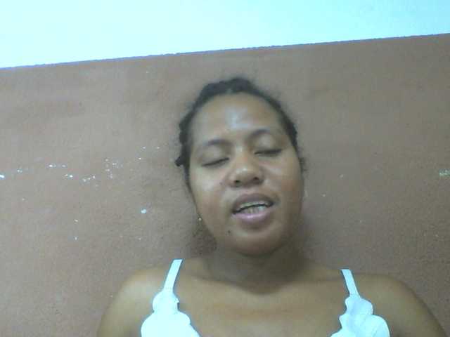 Tharcile live cam on BongaCams
