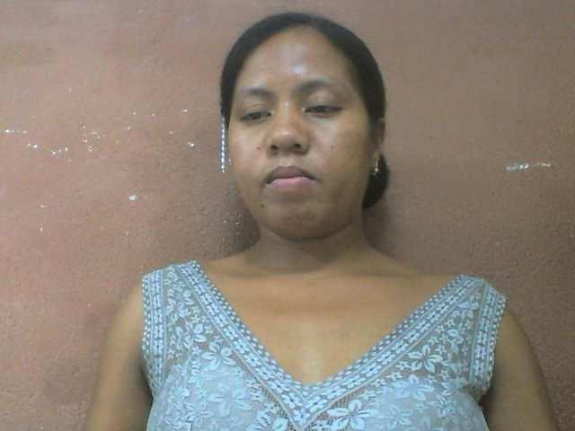Tharcile live cam on BongaCams