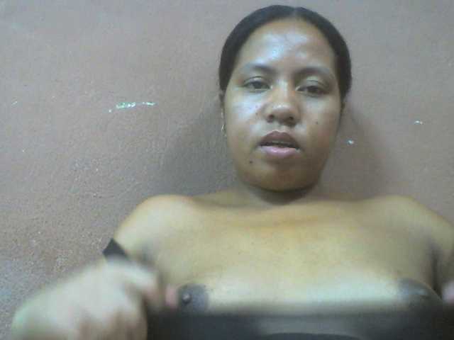 Tharcile live cam on BongaCams