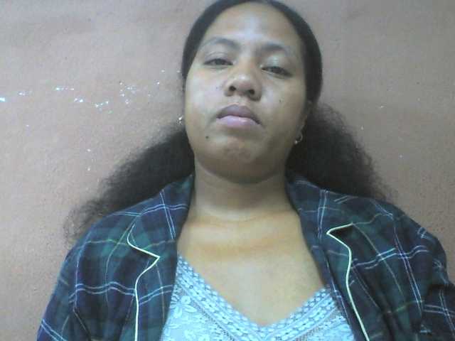 Tharcile live cam