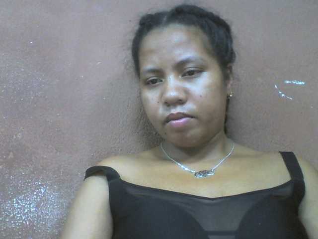 Tharcile live cam on BongaCams