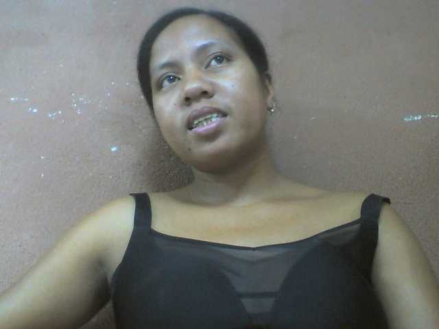Tharcile live cam on BongaCams