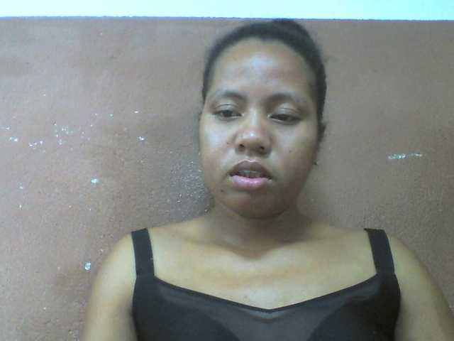Tharcile live cam on BongaCams