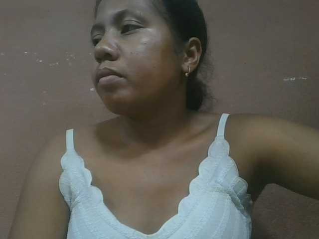 Tharcile live cam on BongaCams