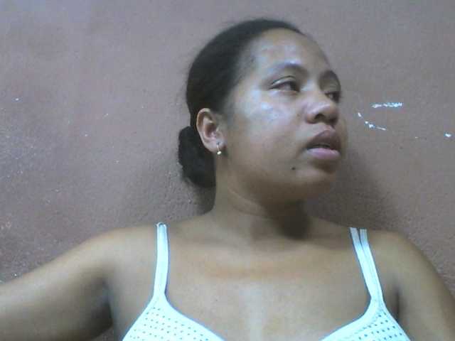 Tharcile live cam on BongaCams
