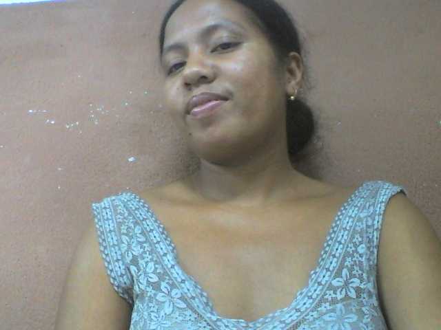 Tharcile live cam on BongaCams