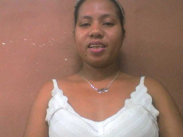 Tharcile live cam on BongaCams