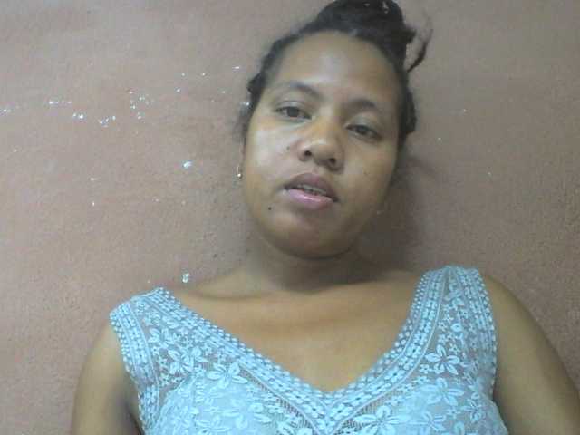 Tharcile live cam on BongaCams